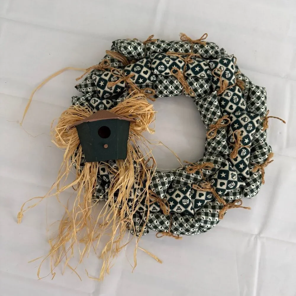 Vtg Handmade Primitive Pillow Wreath 11